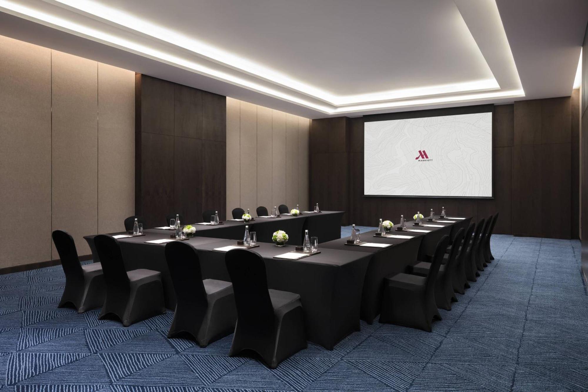 Xuzhou Marriott Hotel Lakeview Exterior foto