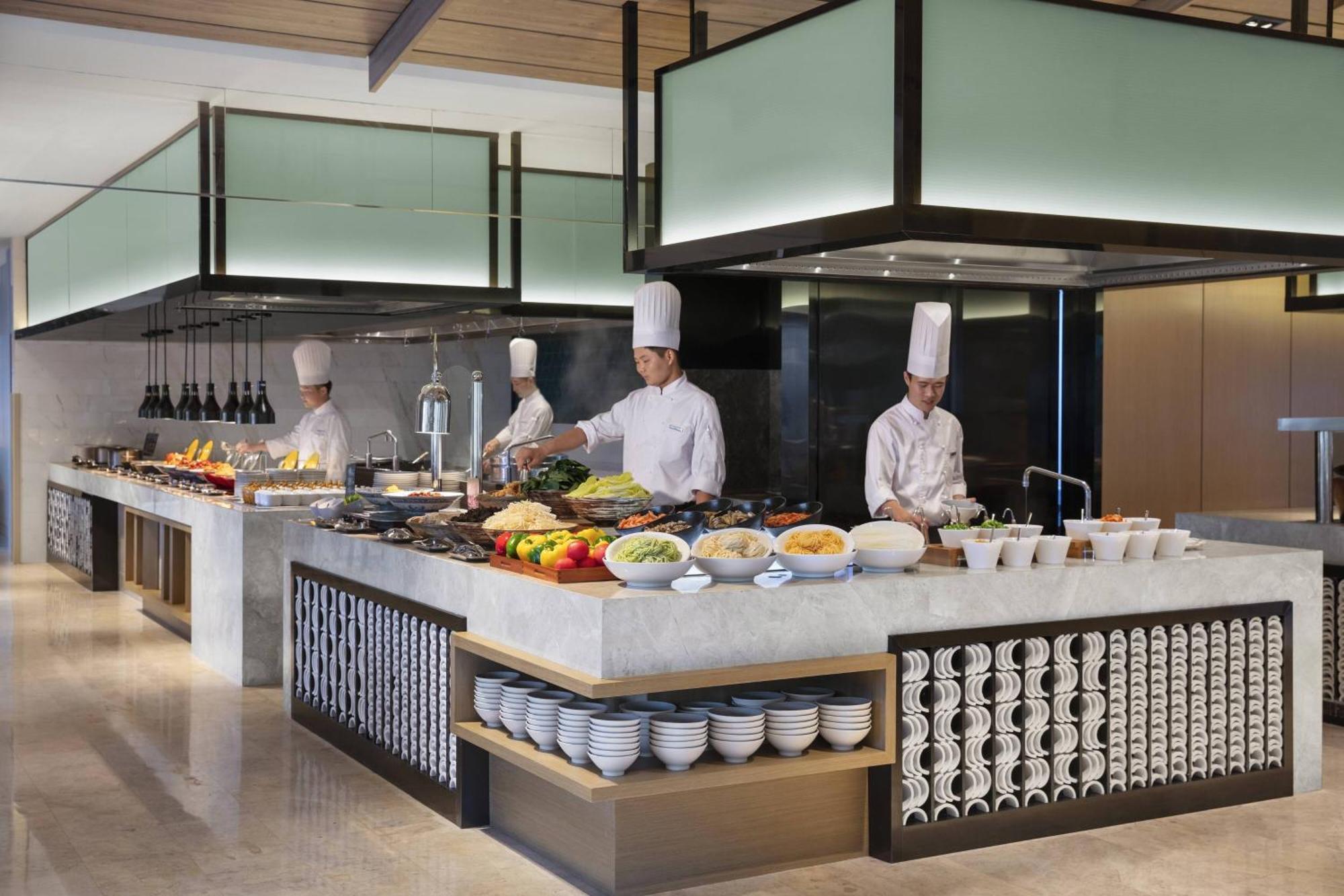 Xuzhou Marriott Hotel Lakeview Exterior foto