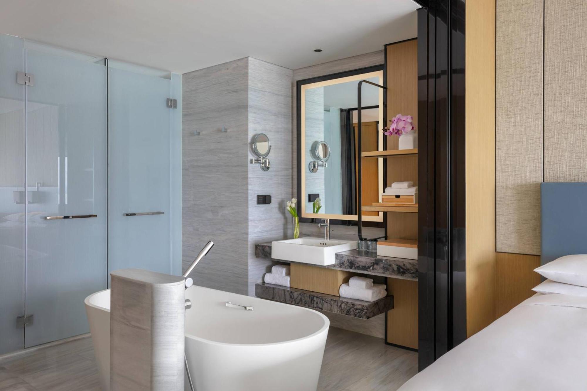 Xuzhou Marriott Hotel Lakeview Exterior foto