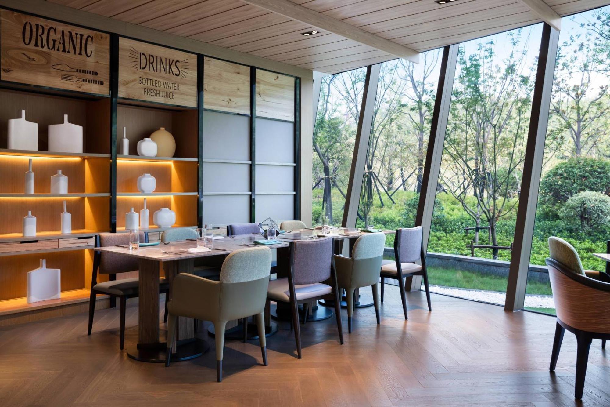 Xuzhou Marriott Hotel Lakeview Exterior foto