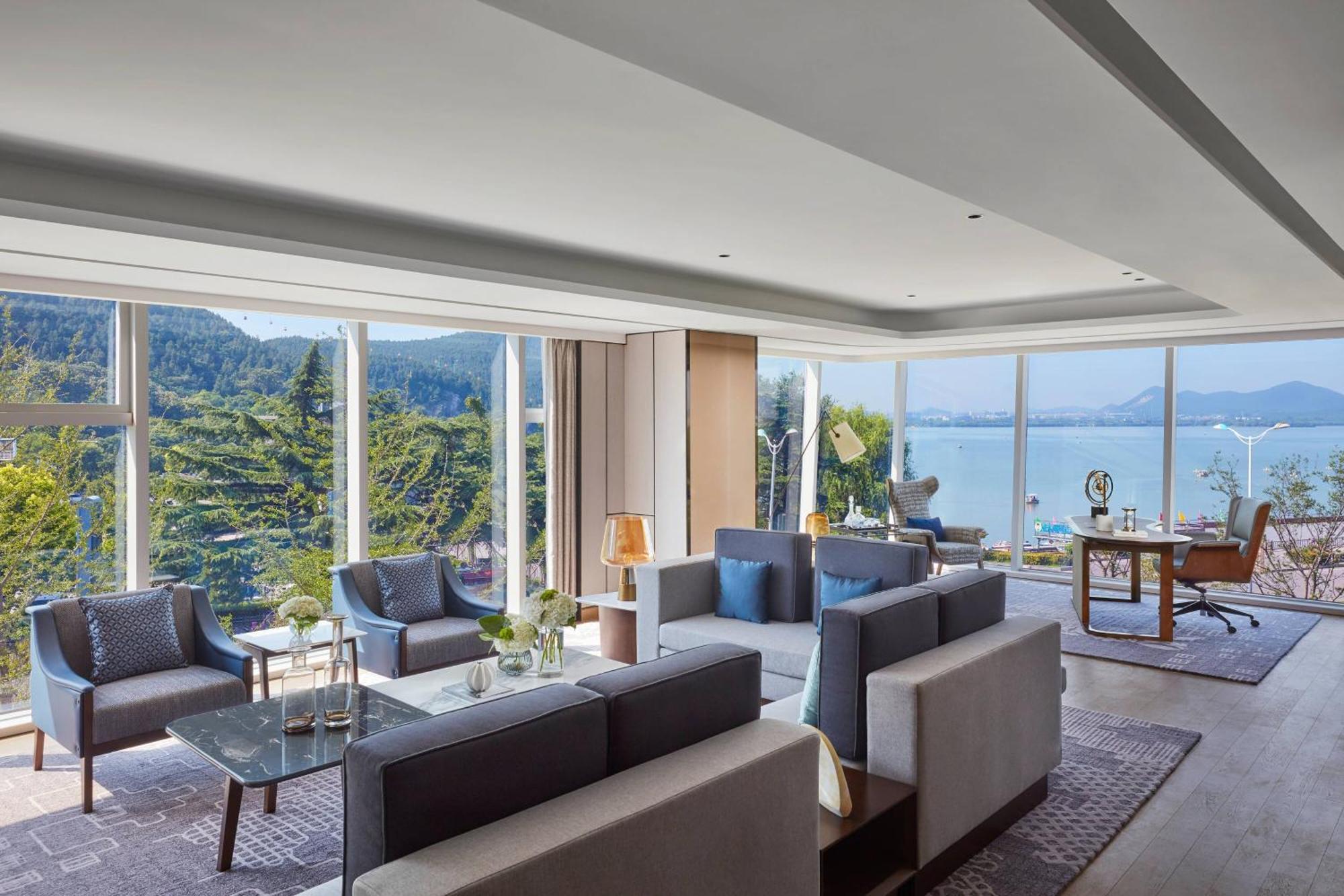 Xuzhou Marriott Hotel Lakeview Exterior foto